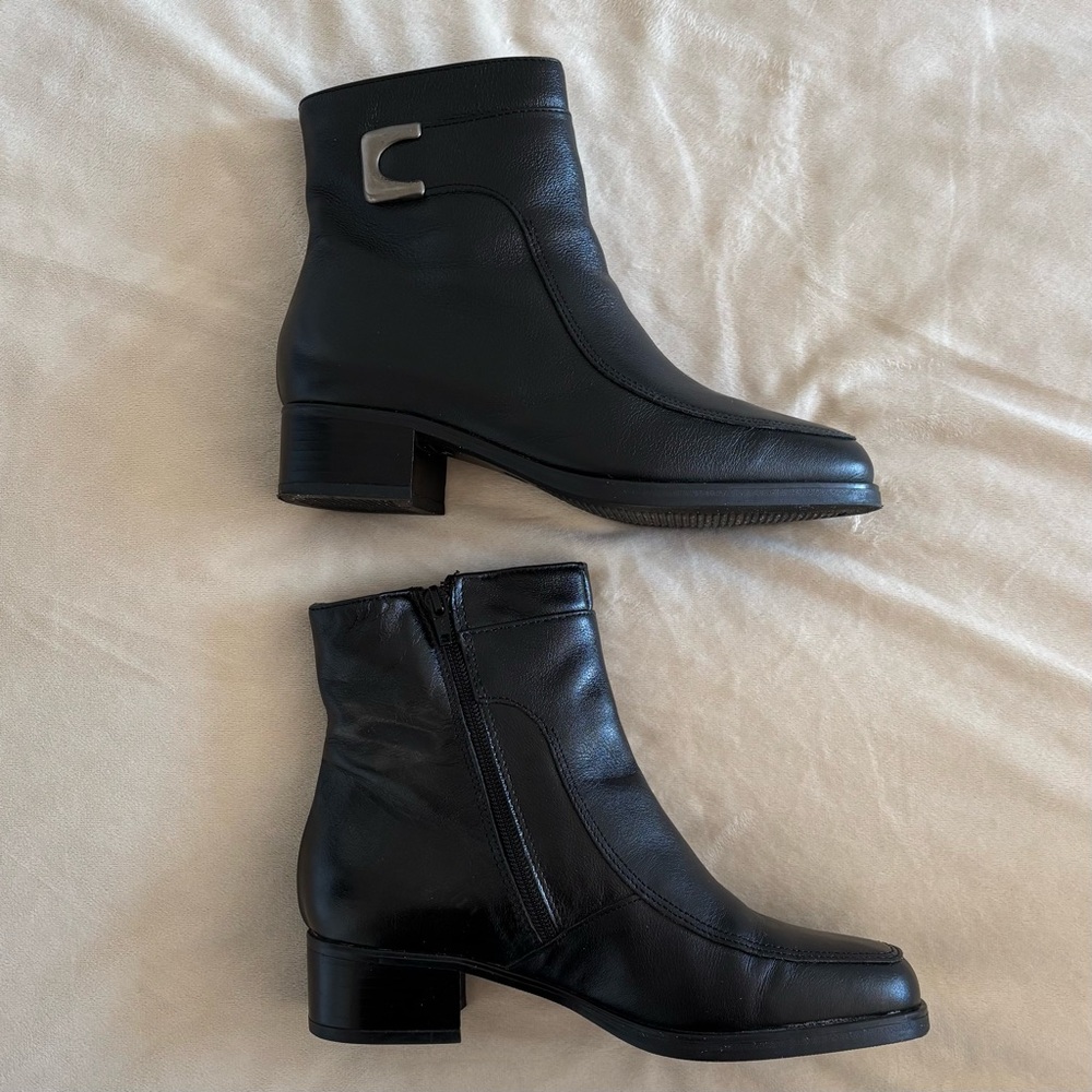 Italian Black Leather Ankle Booties Size 7 - Picture 3 of 12